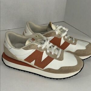 New Balance Men's White and Tan Sneakers